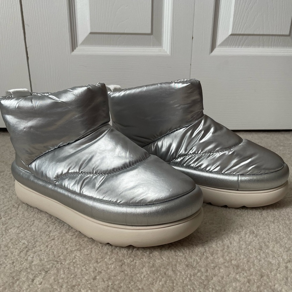 COPY - Ugg short boots